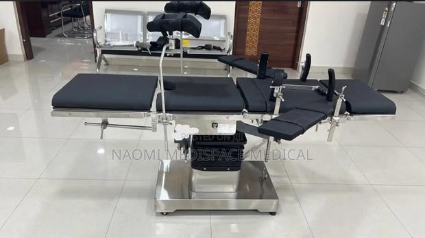 Quality Electric Theatre Table/ OT Table