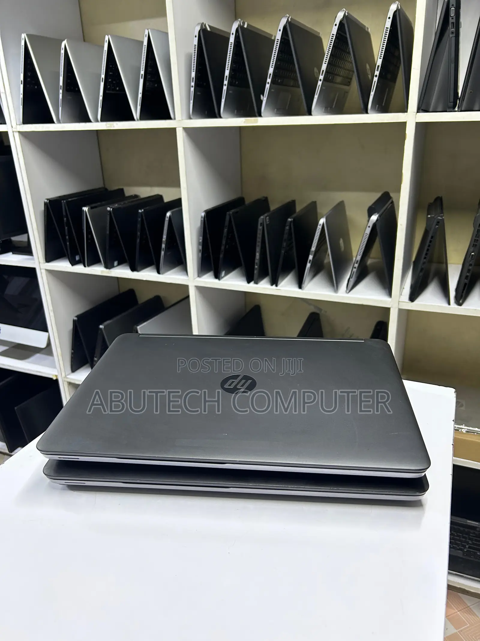 Laptop Fujitsu Lifebook A557 4GB Intel Core i5 HDD 500GB