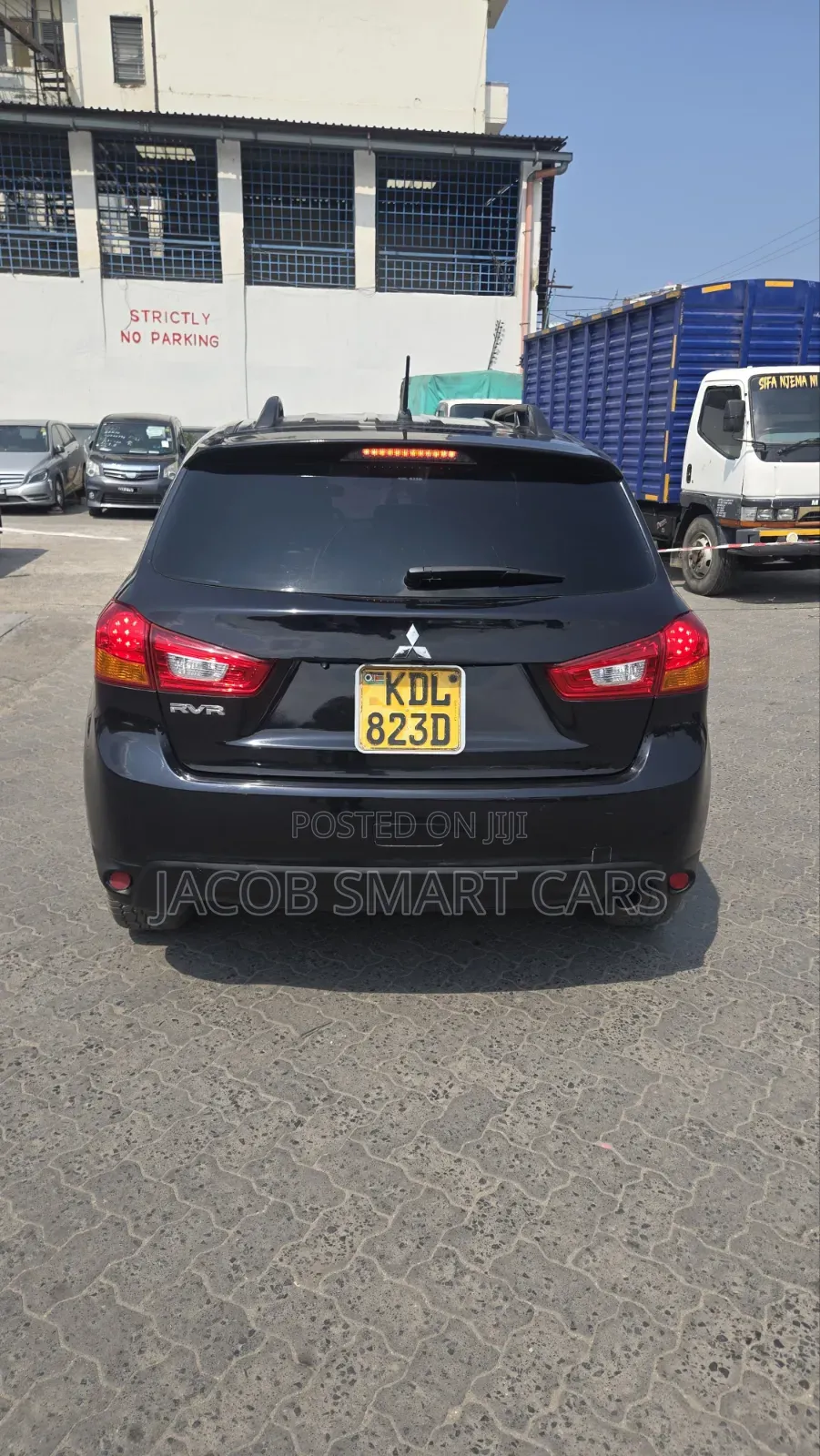 Mitsubishi RVR 2016 Black