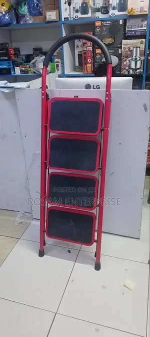 4-Step Folding Steel Ladder (Step Stool) With a Safety Handrail