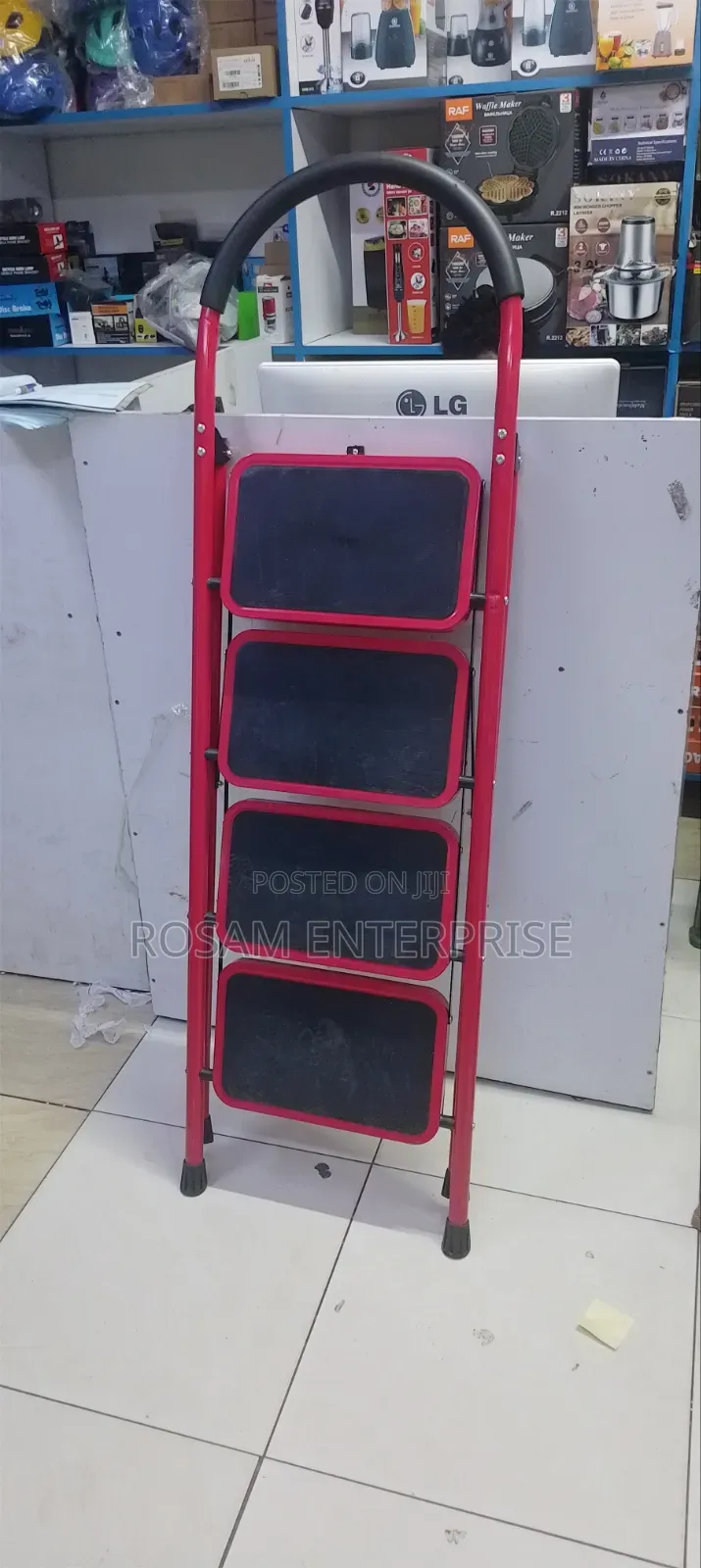 4-Step Folding Steel Ladder (Step Stool) With a Safety Handrail