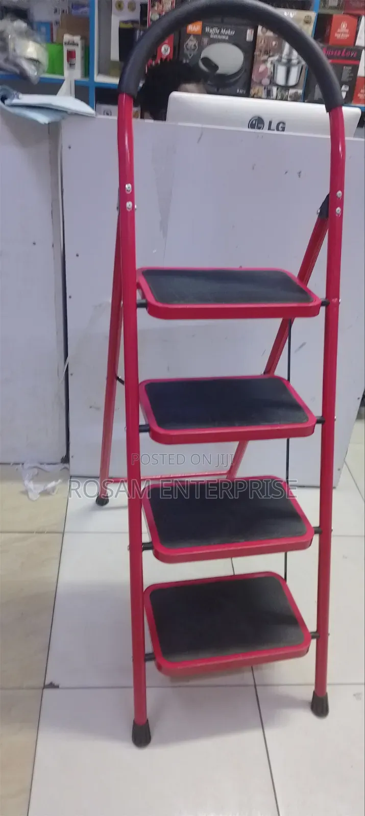 4 Step Foldable Ladder