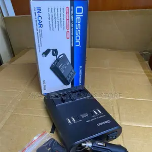 Dual AC Sockets Universal Intelligent Car Power Inverter With Display