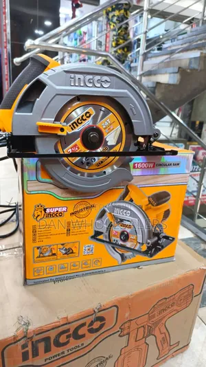 Ingco 1600 Watts Circular Saw With 24T Blade