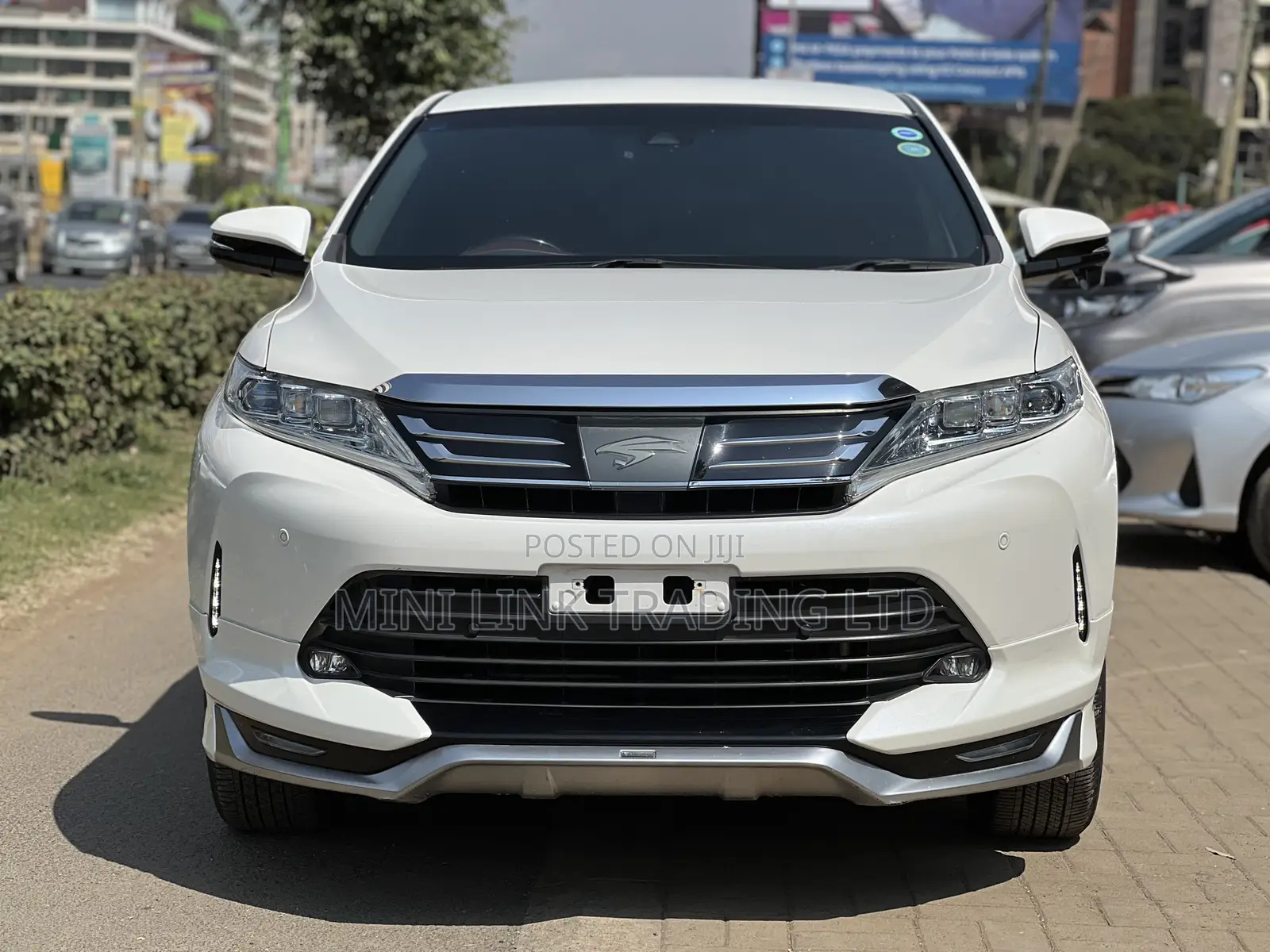 Toyota Harrier 2.0 2019 Pearl