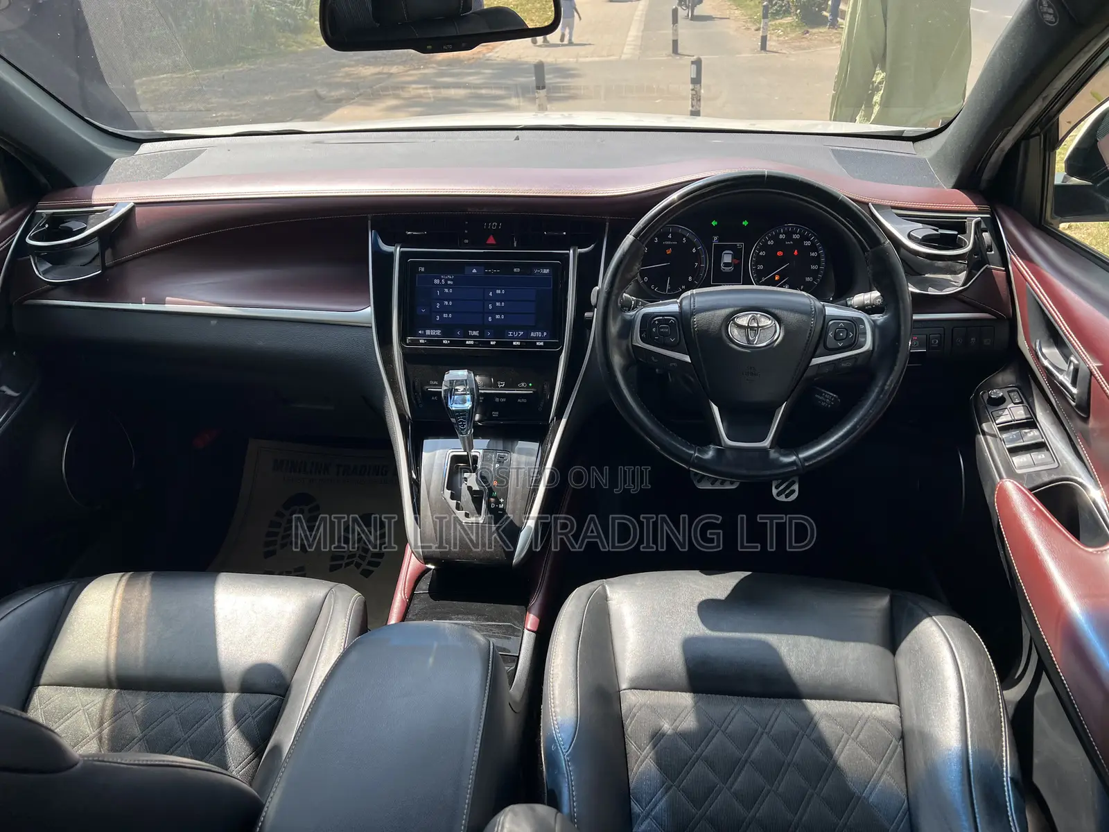 Toyota Harrier 2.0 2019 Pearl
