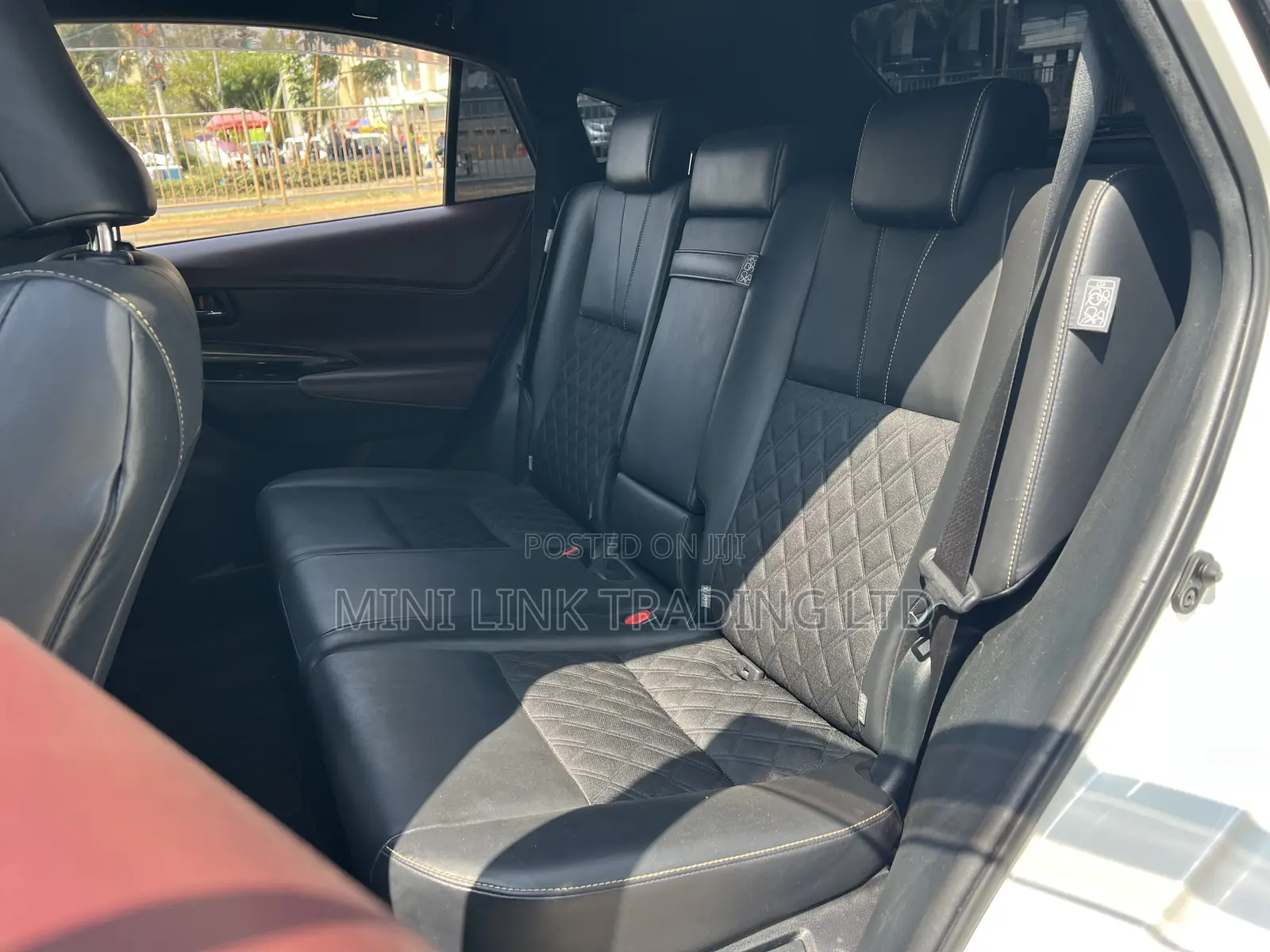 Toyota Harrier 2.0 2019 Pearl