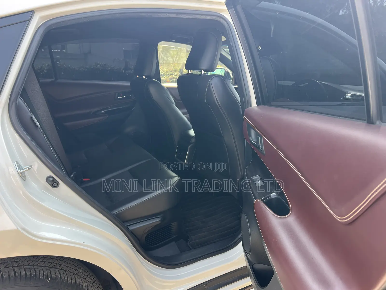 Toyota Harrier 2.0 2019 Pearl