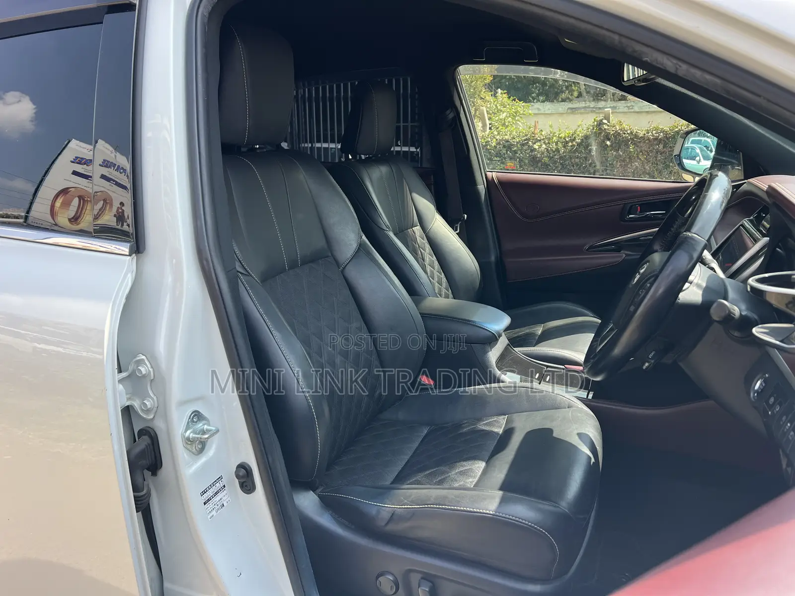 Toyota Harrier 2.0 2019 Pearl