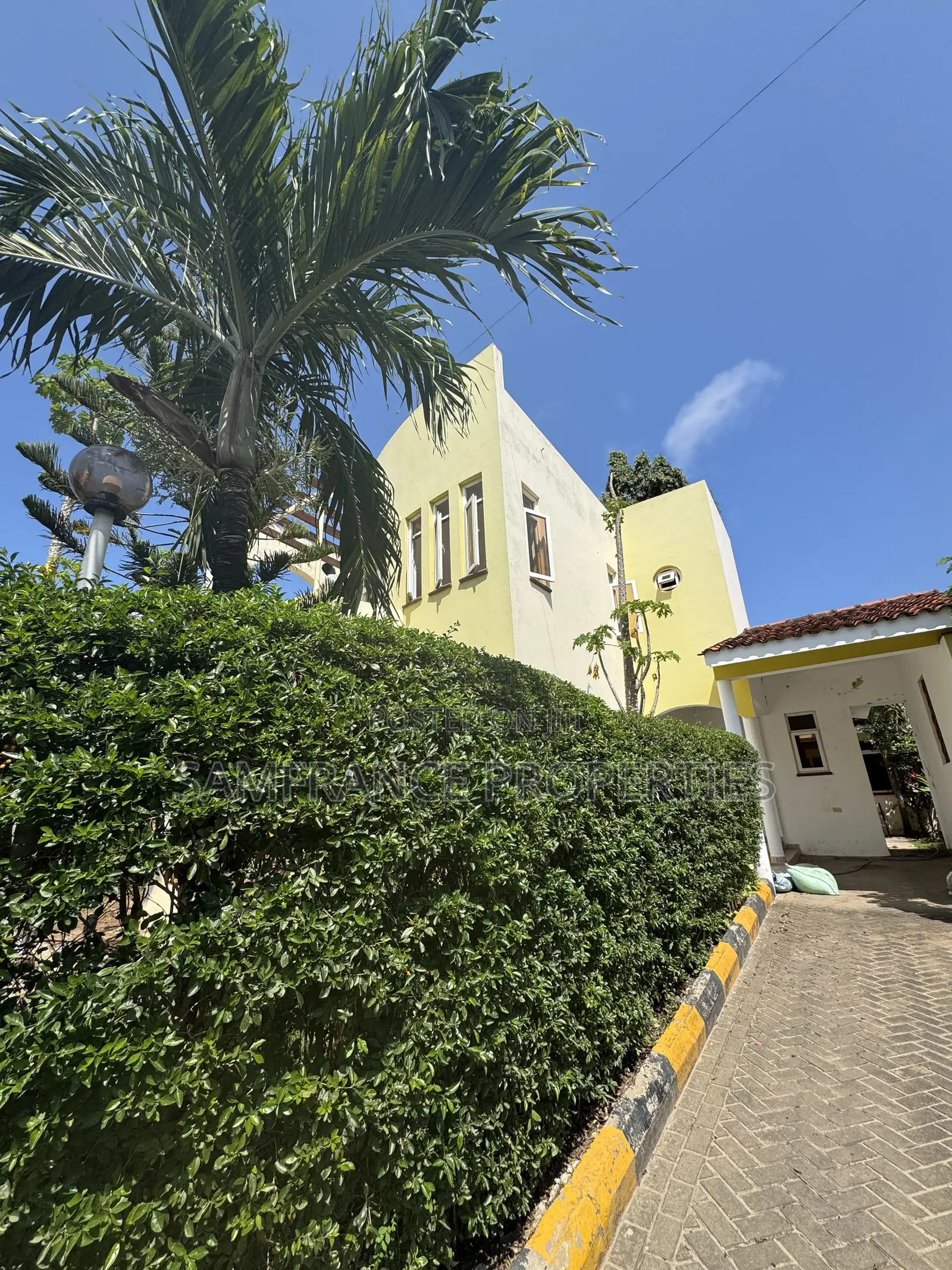 4bdrm Villa in Solomon, Nyali Mkomani for rent