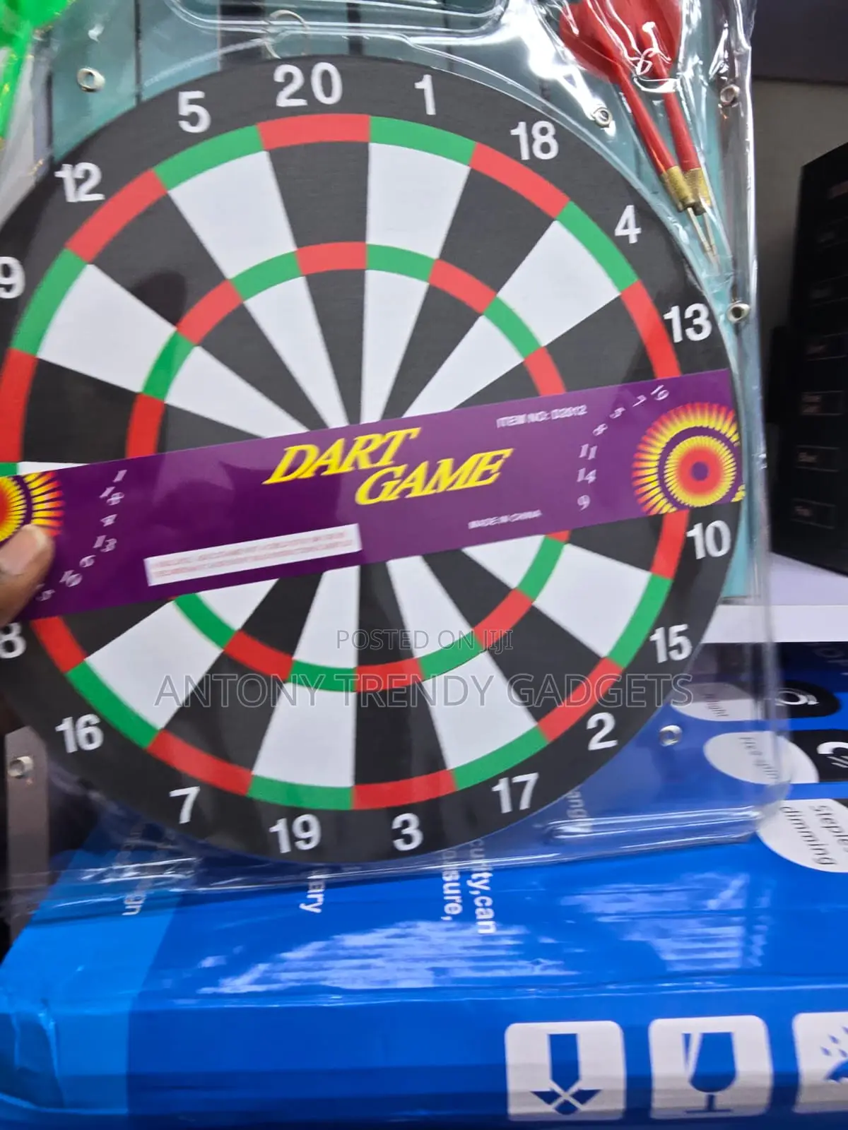 Double-Sided Dart Board With 6 Steel Tip Darts