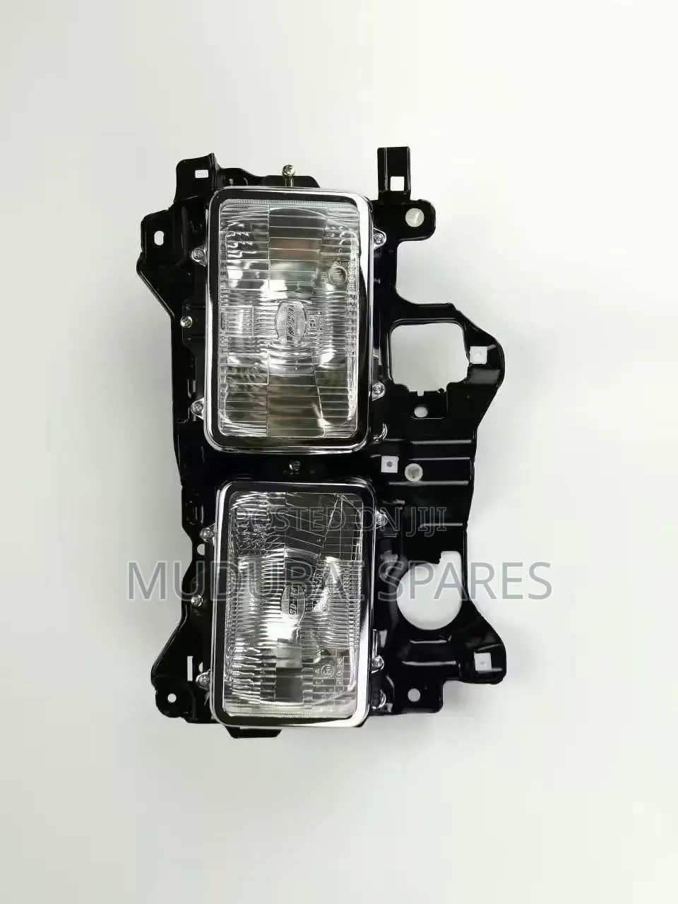 Mitsubishi Fh 215 Headlight Assembly