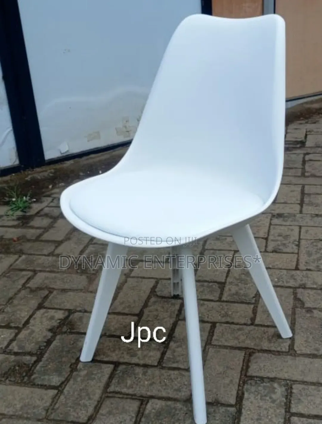 Modern White Eames-Style Tulip Dining Chair