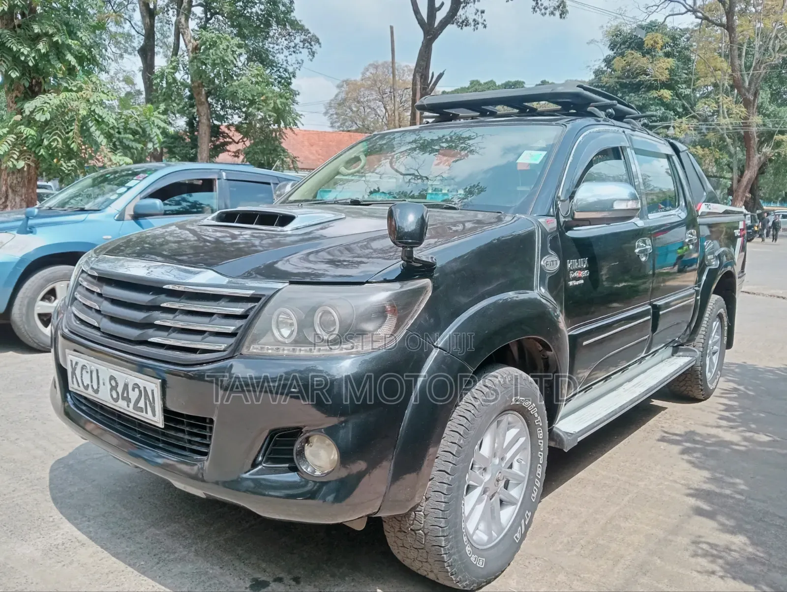 Toyota Hilux 2012 Black