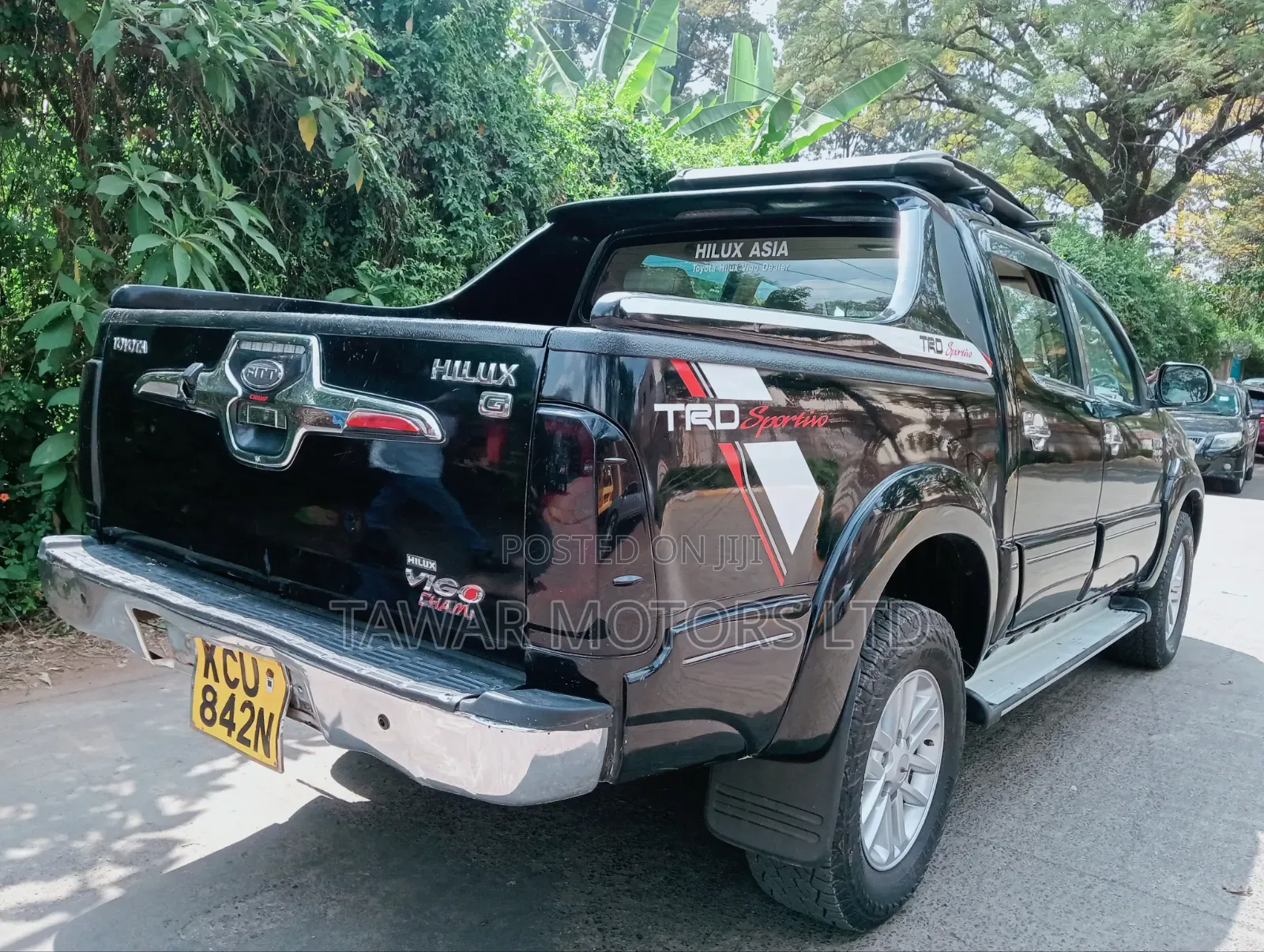 Toyota Hilux 2012 Black