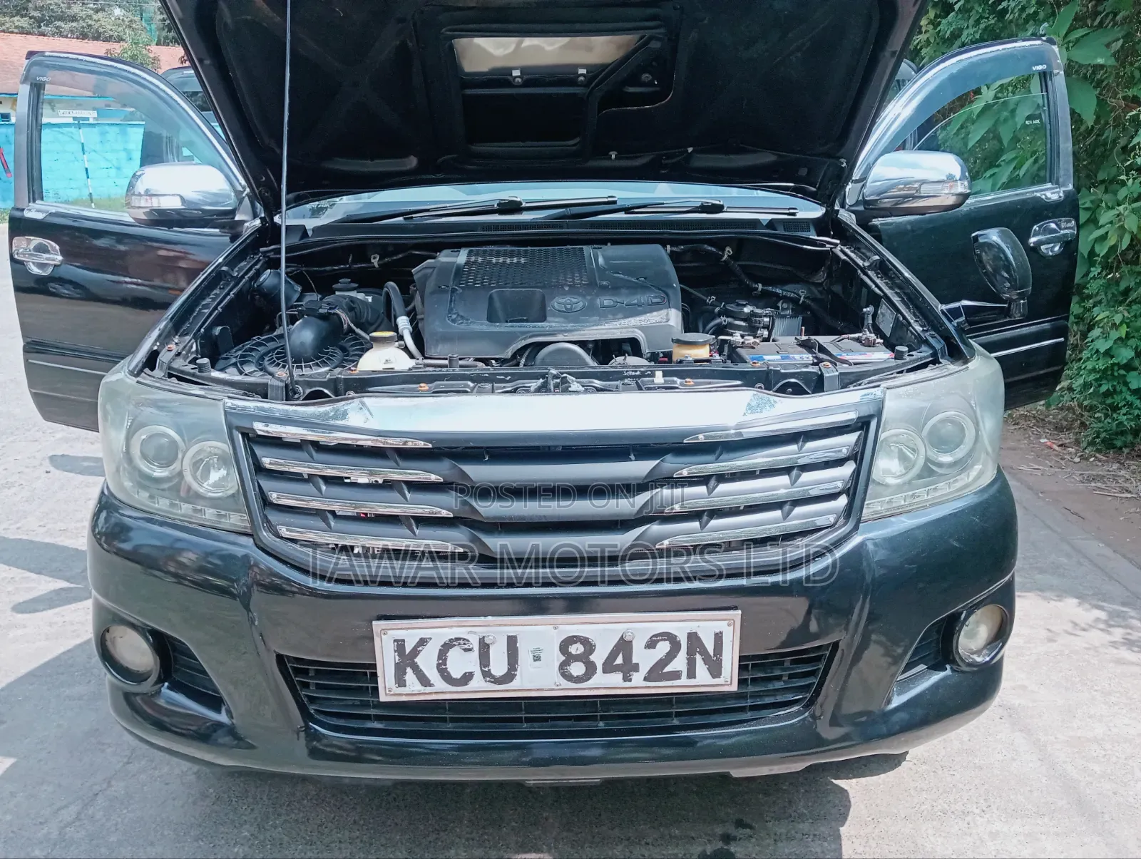 Toyota Hilux 2012 Black