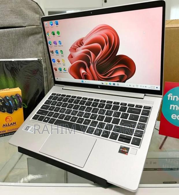 Laptop HP ProBook 645 8GB AMD Ryzen 5 SSD 256GB