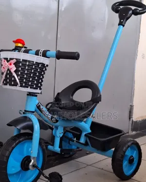 Children’s Tricycle With Adjustable Handle