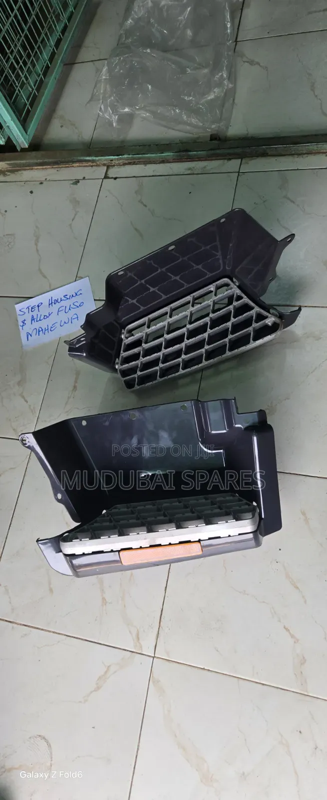 Mitsubishi Fuso Mahewa Side Step