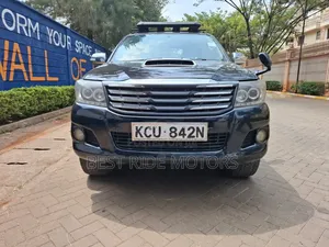 Toyota Hilux 2012 Black