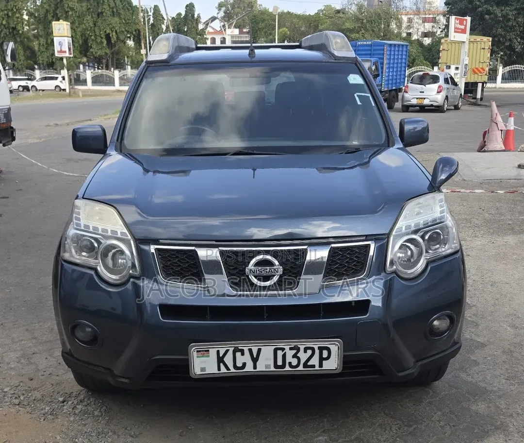 Nissan X-Trail 2012 Blue