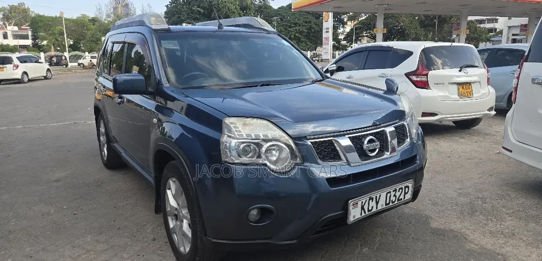 Nissan X-Trail 2012 Blue