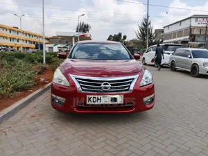 Nissan Teana 2016 Red