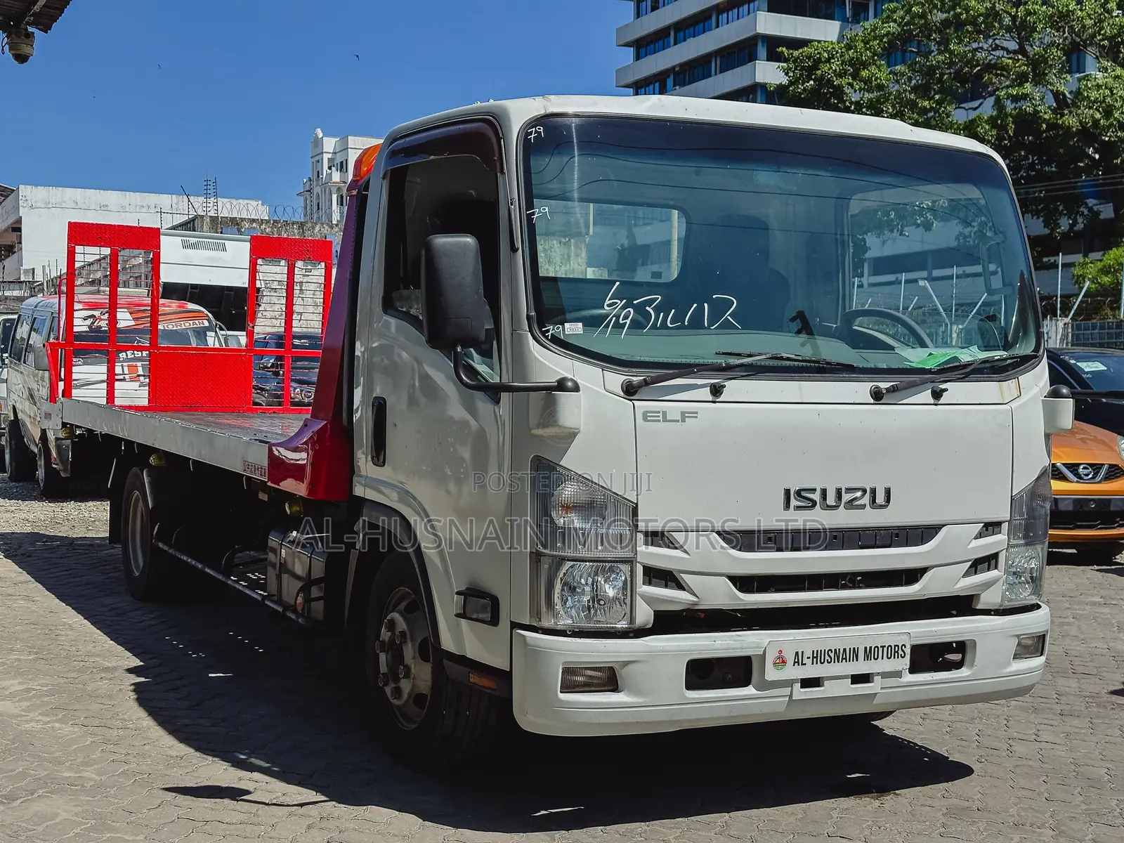 Isuzu Elf Car 2018 White