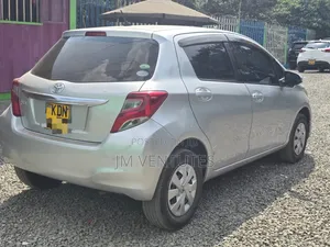 Toyota Vitz 2016 Silver