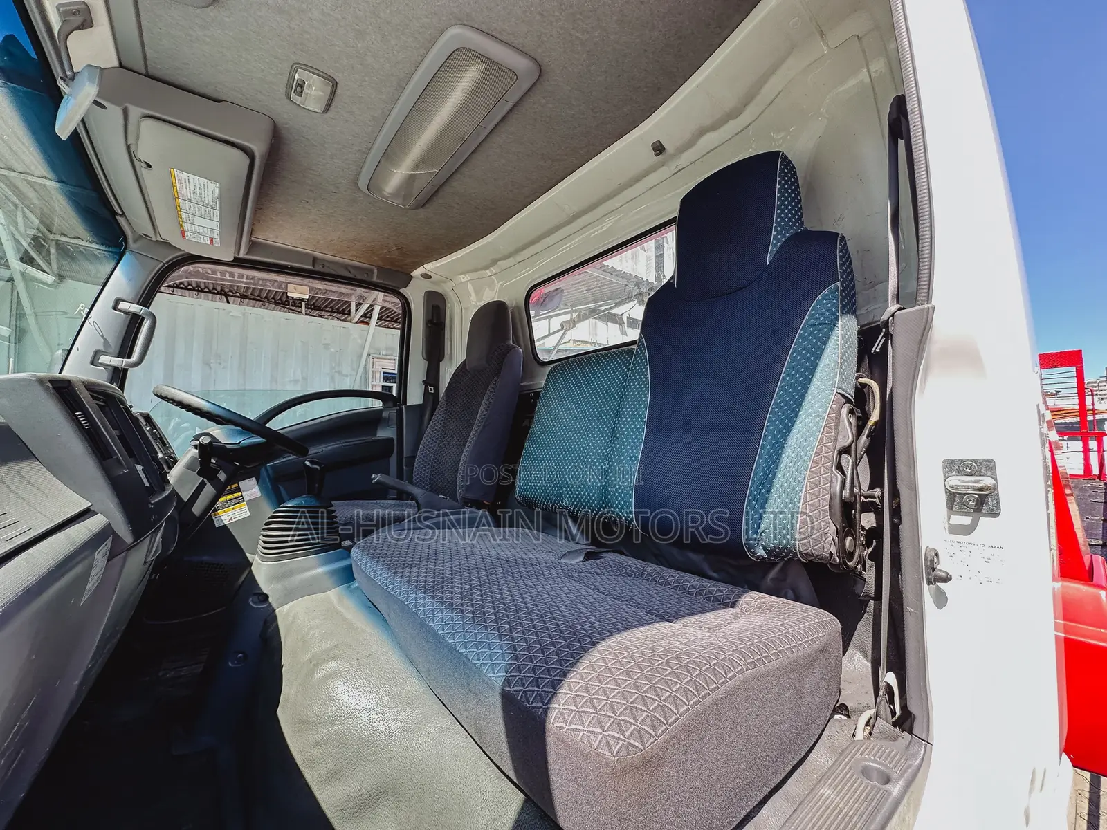 Isuzu Elf Car 2018 White