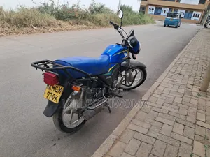 Honda CB 2025 Blue