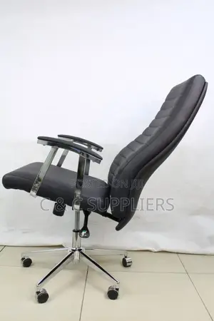 Executive Swivel Leather Staff Chair