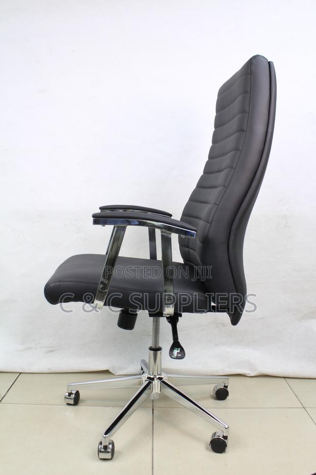 Executive Swivel Leather Staff Chair - thumbnail 6