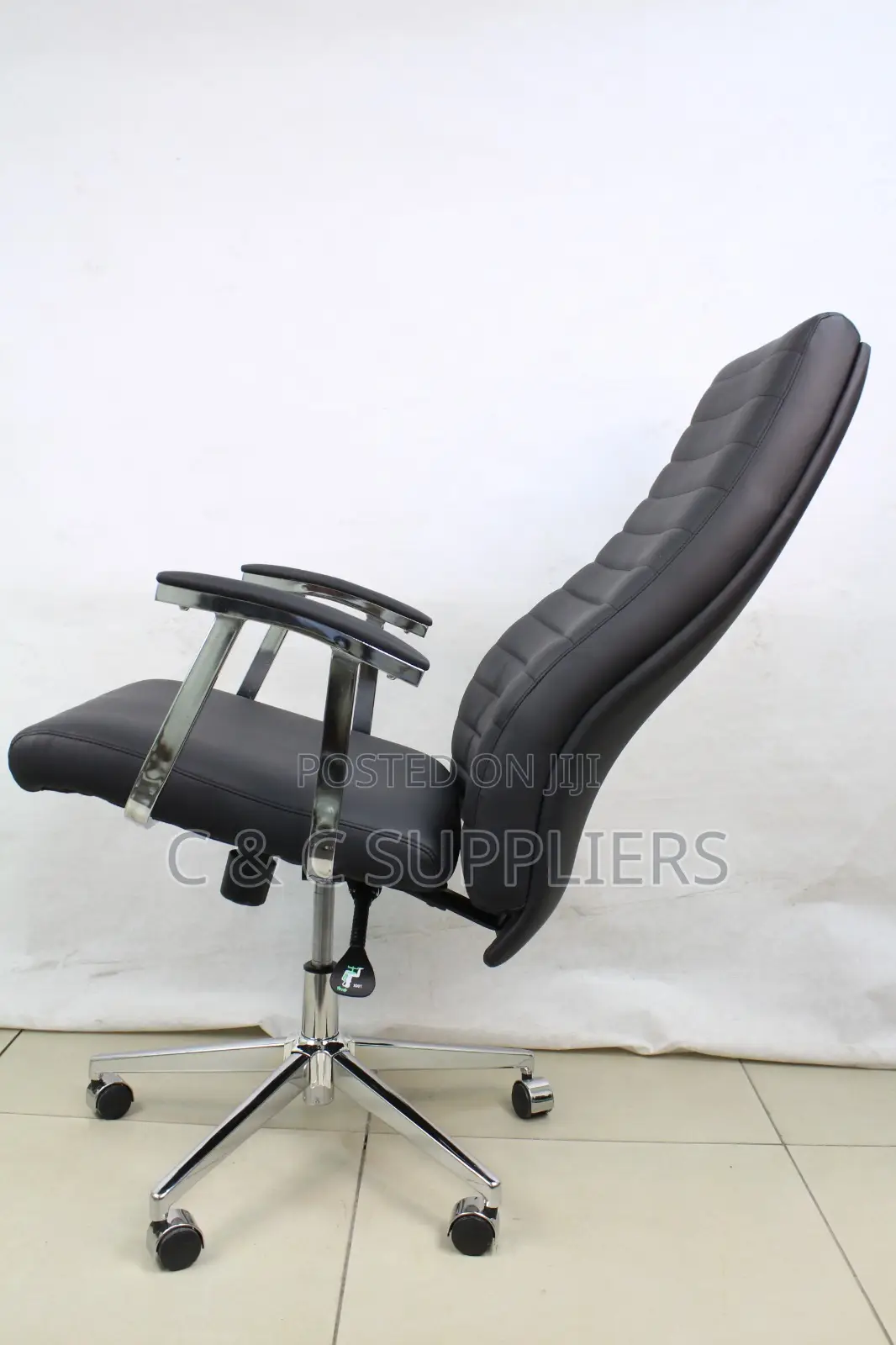 Executive Swivel Leather Staff Chair