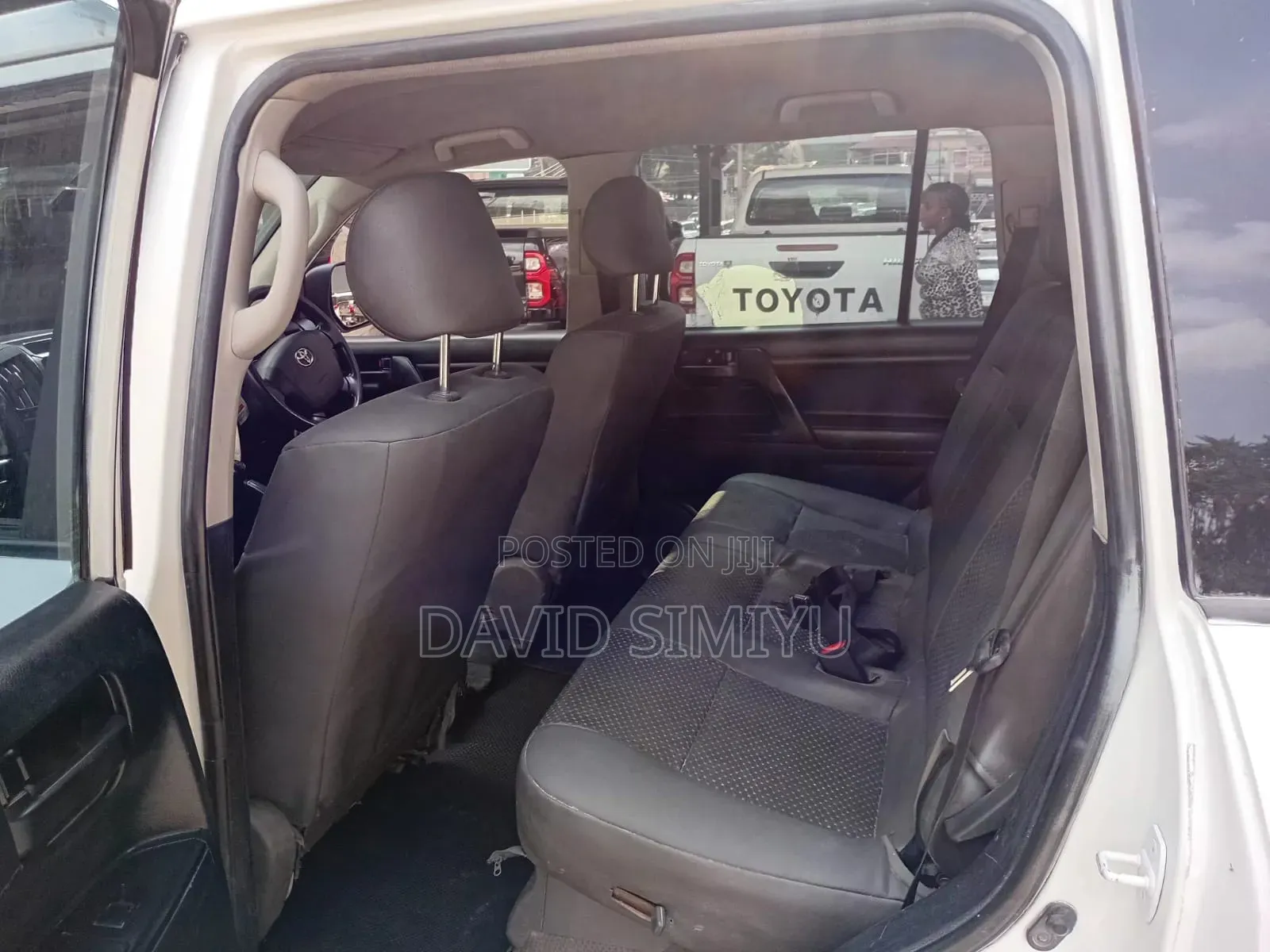 Toyota Land Cruiser 2011 White