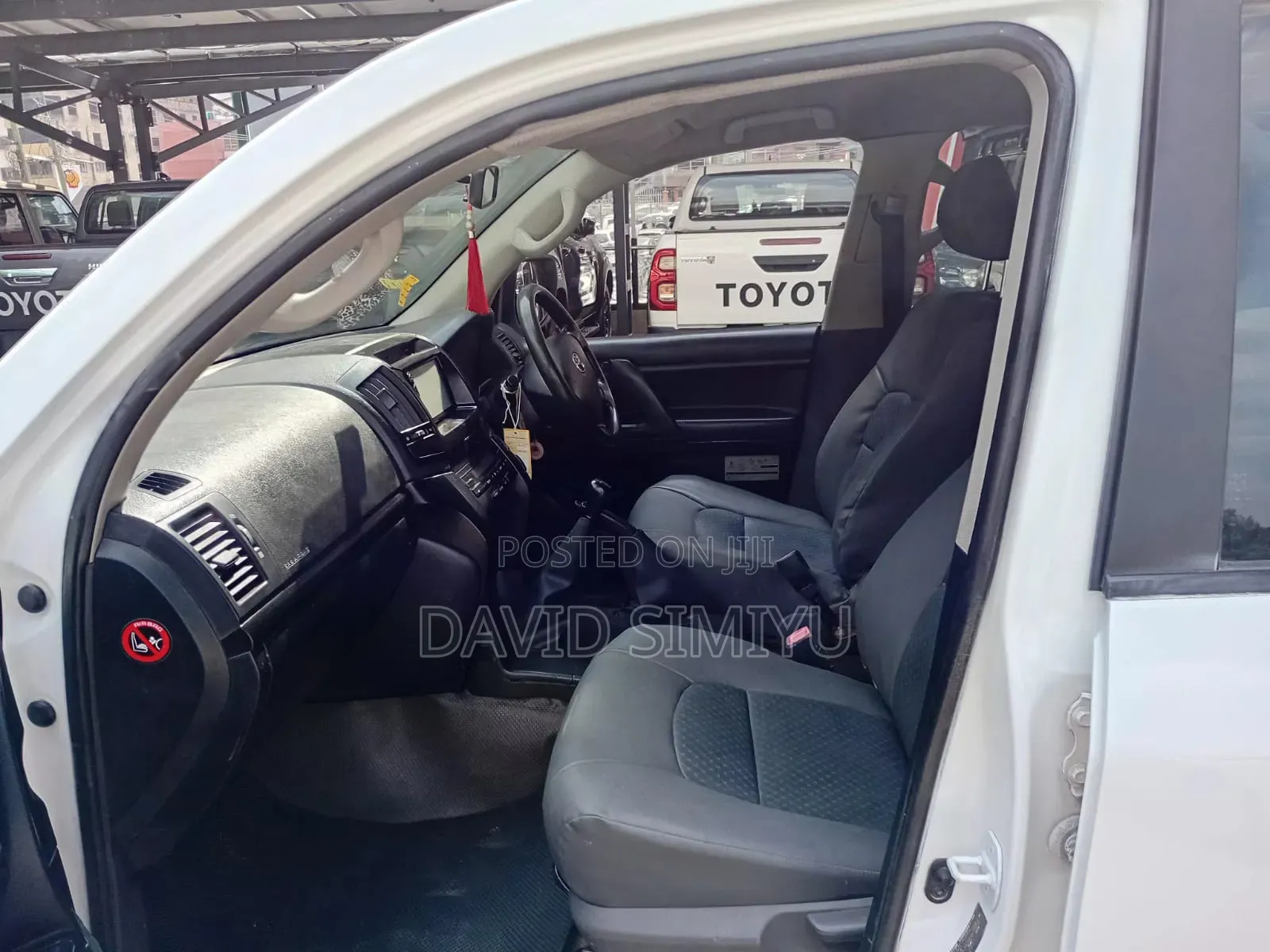 Toyota Land Cruiser 2011 White