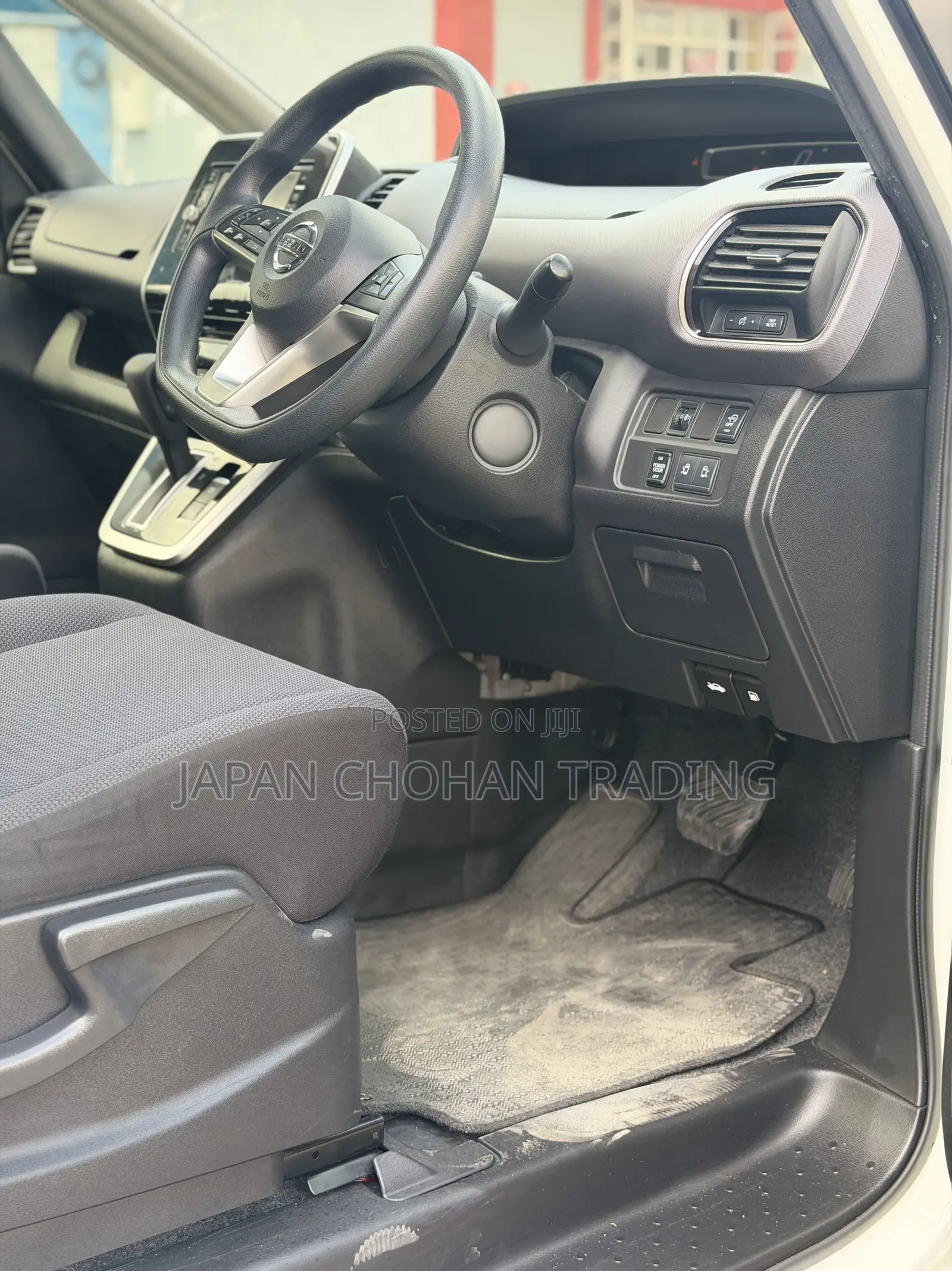 Nissan Serena 2019 White