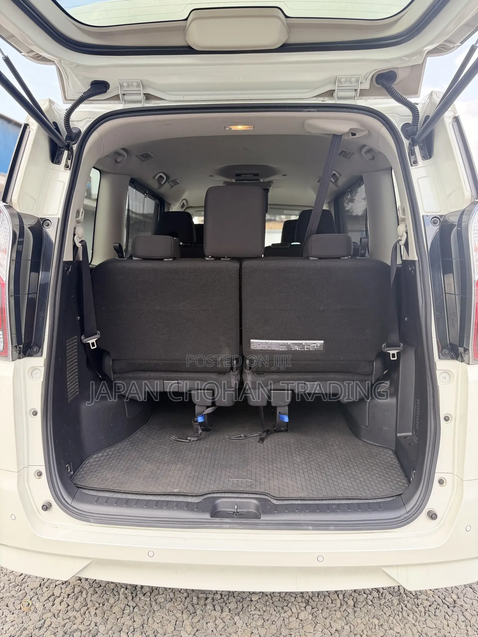 Nissan Serena 2019 White