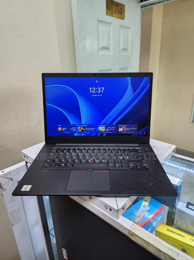 Laptop Lenovo ThinkPad P1 Gen4 1GB Intel Core i7 SSD 512GB