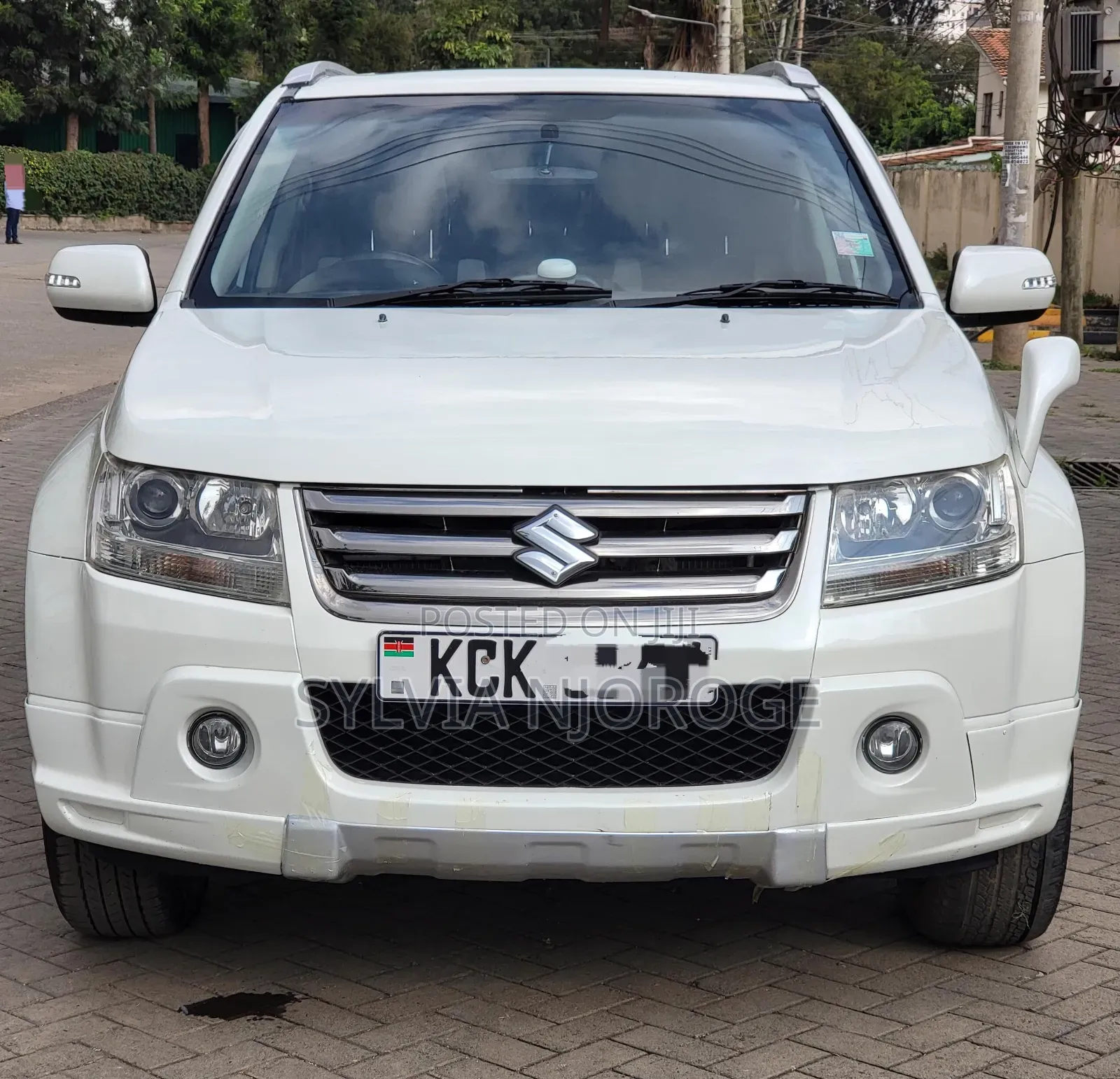 Suzuki Escudo 2009 White