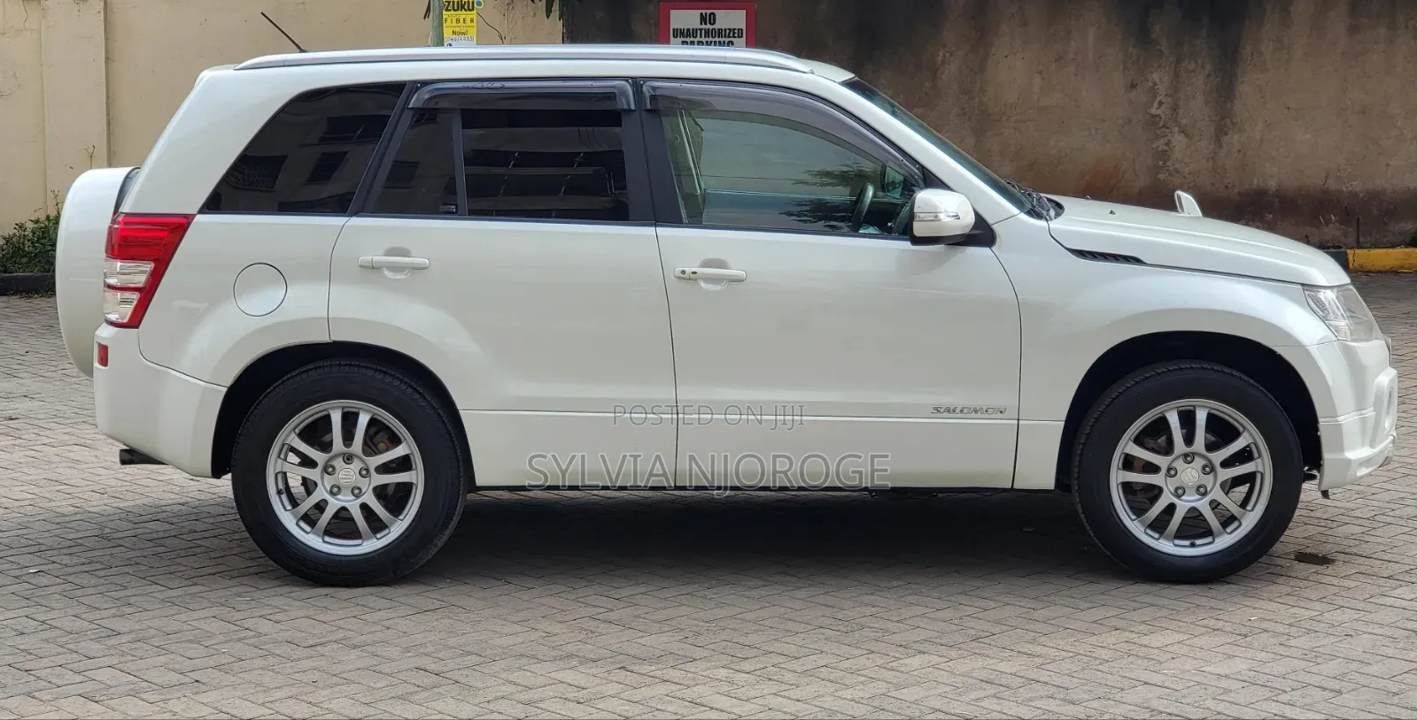 Suzuki Escudo 2009 White