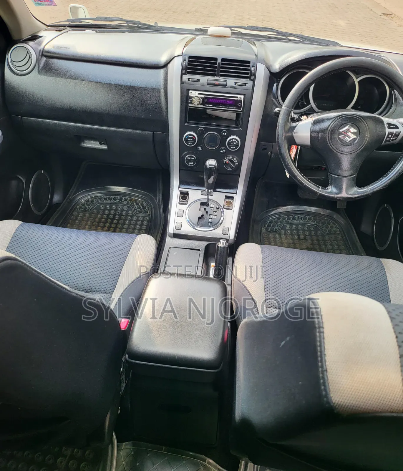 Suzuki Escudo 2009 White