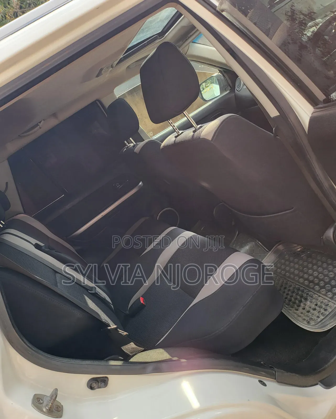 Suzuki Escudo 2009 White
