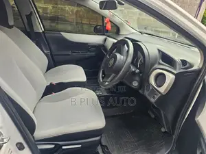 Toyota Vitz 2012 White