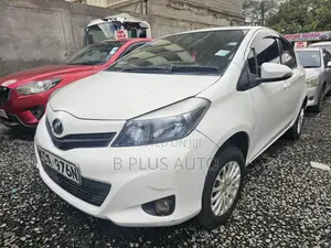 Toyota Vitz 2012 White