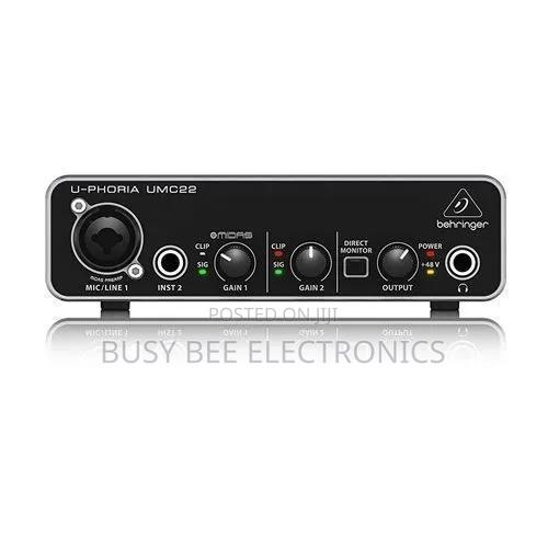 Berhinger UMC22 Audio Interface With C1 Studio Microphone Stand - thumbnail 2