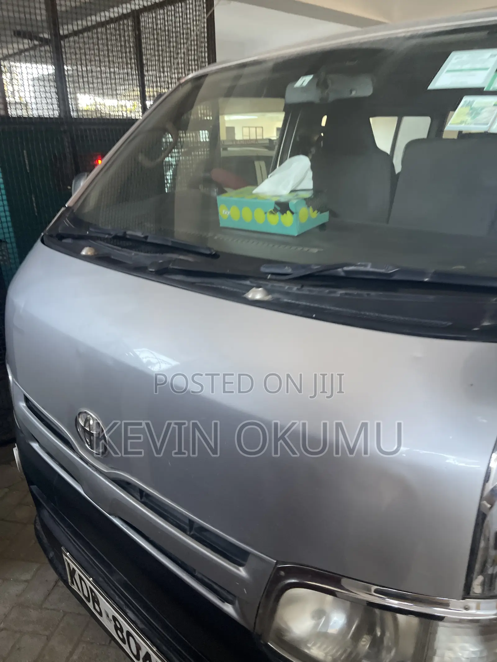 Toyota HiAce 2013 Silver