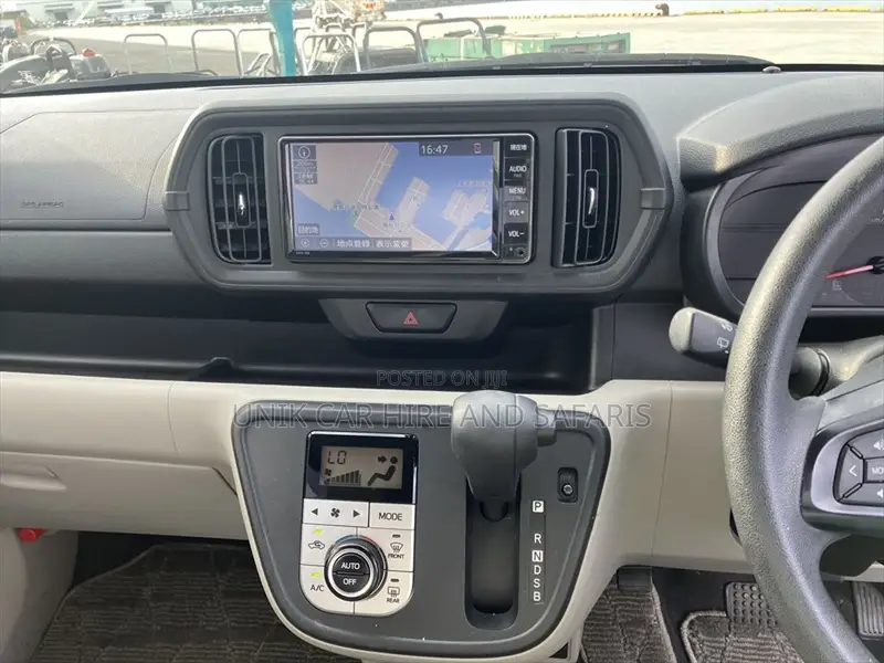 Toyota Passo 1.0 FWD 2019 Beige