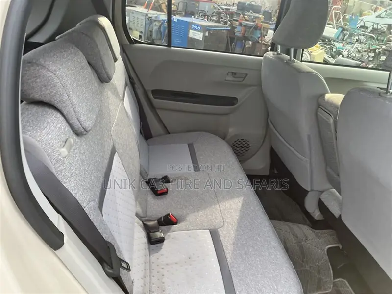 Toyota Passo 1.0 FWD 2019 Beige