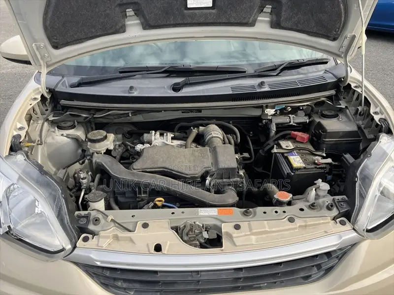 Toyota Passo 1.0 FWD 2019 Beige